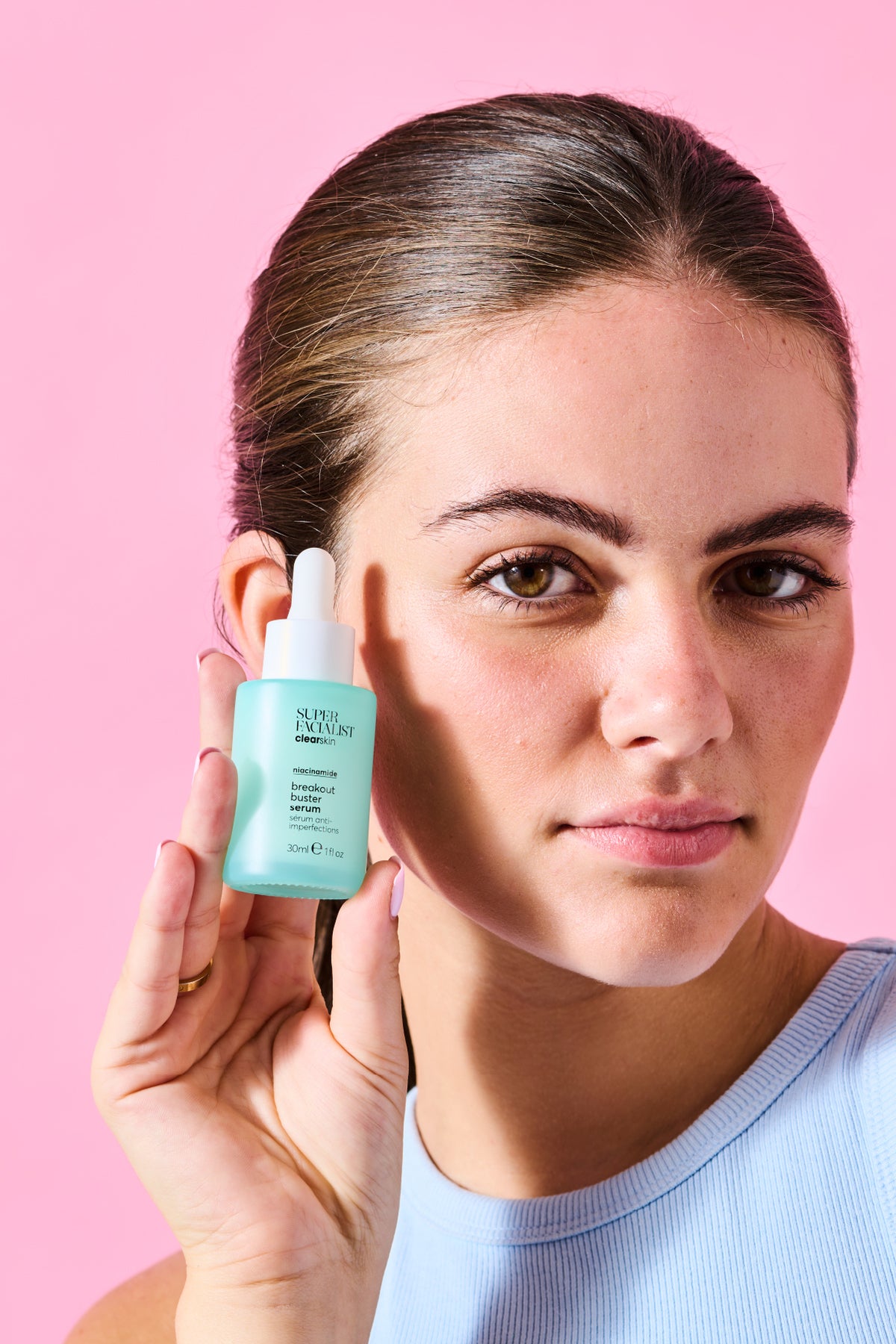 Super Facialist Niacinamide İçeren Gözenek Sıkılaştırıcı & Aydınlatıcı Yüz Serumu 30 ML