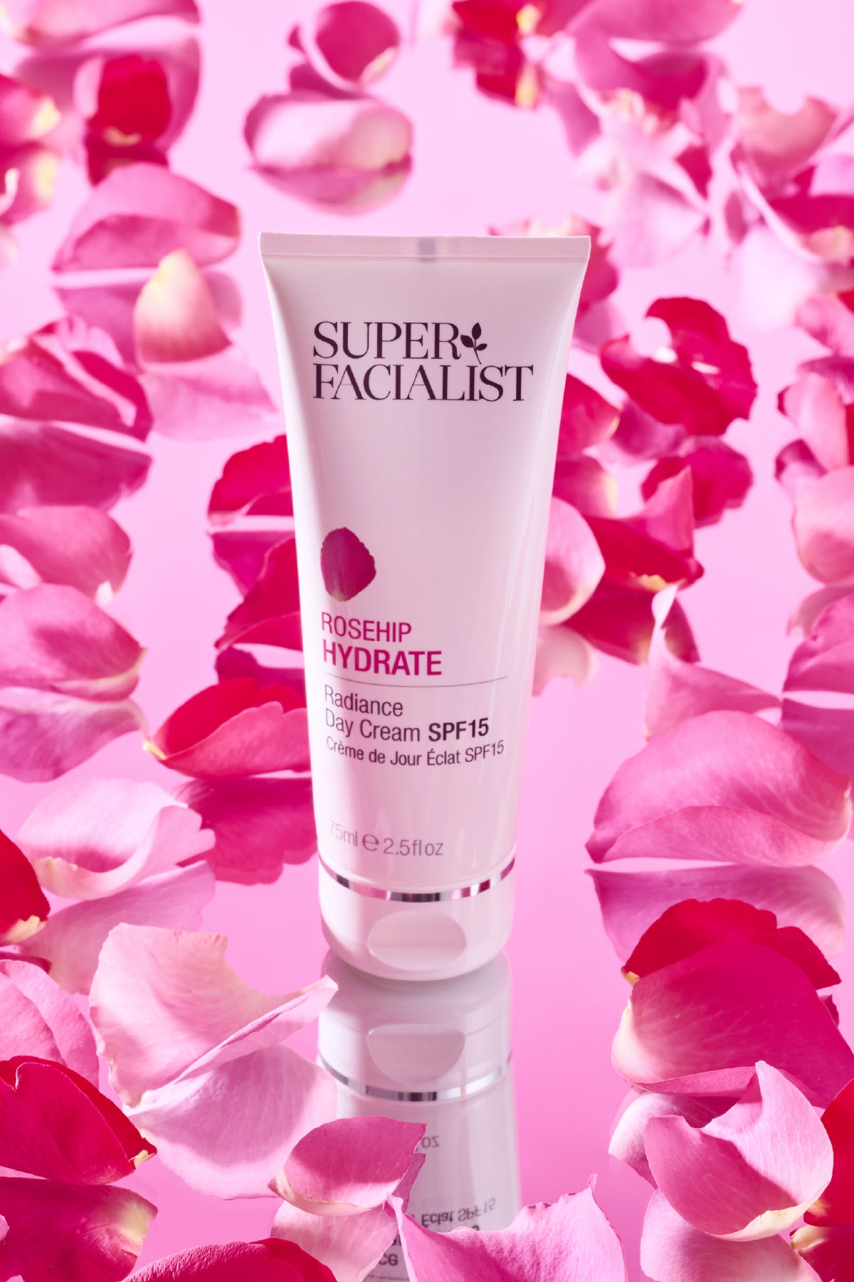 Super Facialist Kuşburnu Yağı İçeren Rahatlatıcı Günlük Nemlendirici Krem SPF 15 75 ML