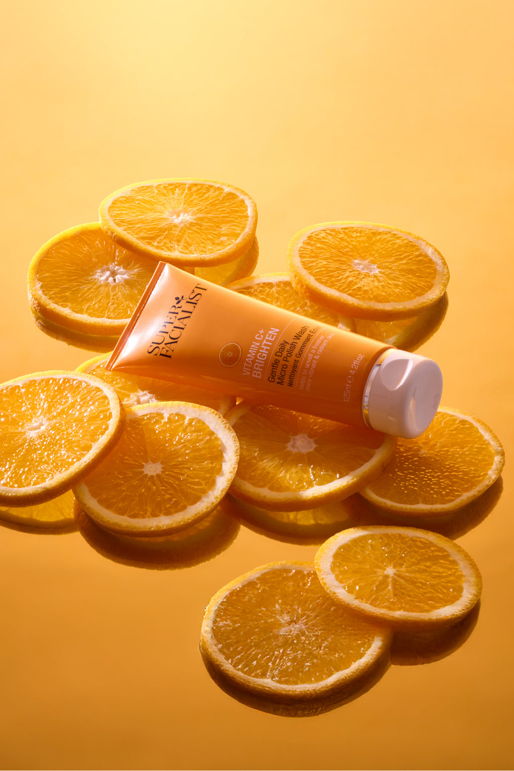 Super Facialist C Vitamini İçeren Leke Karşıtı Mikro Peeling Etkili Yüz Yıkama Jeli 125 ML